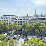 Champs Elysees - Prestige Studio With Balcony Ac And Paris View For 3
