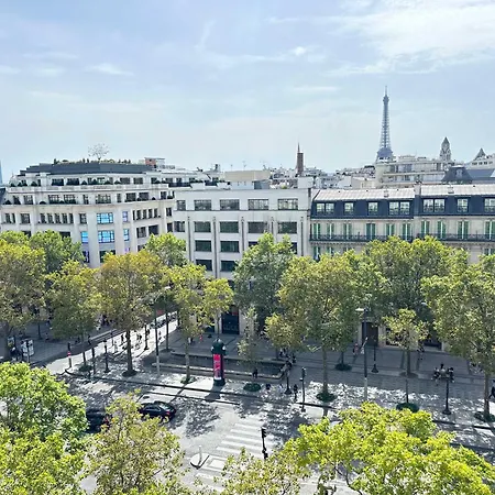 Champs Elysees - Prestige With Balcony Ac And View For 3 Apartment Paris