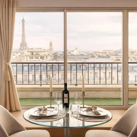 Champs Elysees - Prestige With Balcony Ac And View For 3 Apartment Paris
